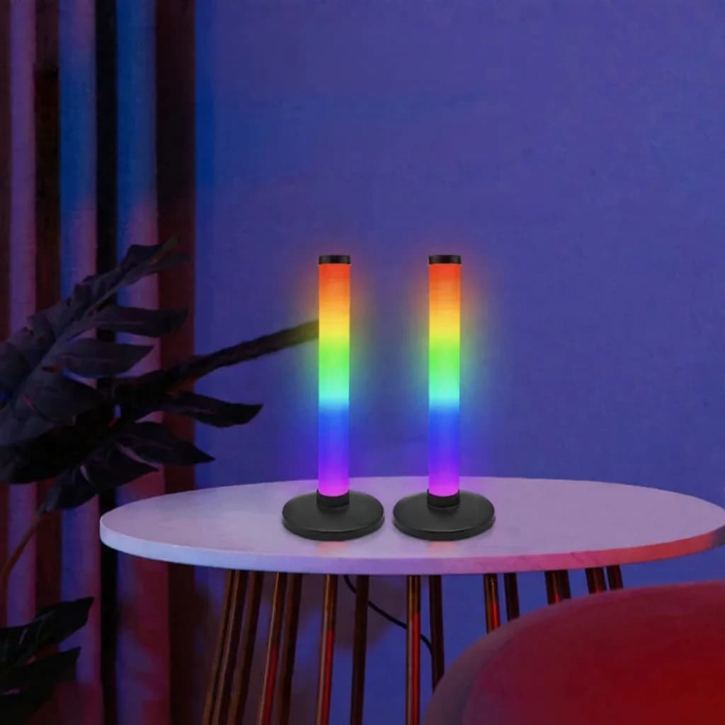 RGB-tunnelmavalo äänisynkronoinnilla ja sovellusohjauksella pöydälle