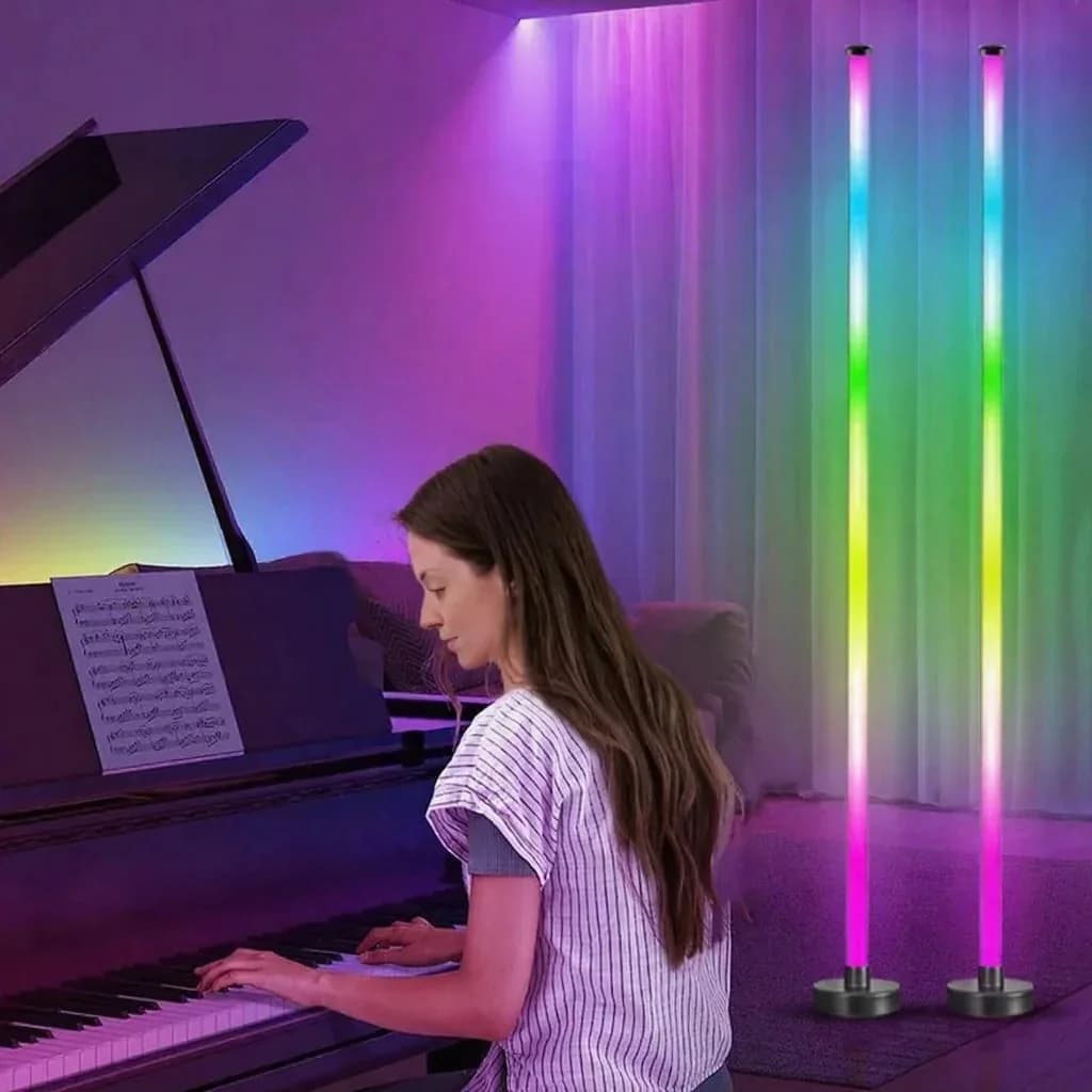RGB-lattiavalaisin musiikkisynkronoinnilla, 360° hehku, sovellusohjaus pelaamiseen