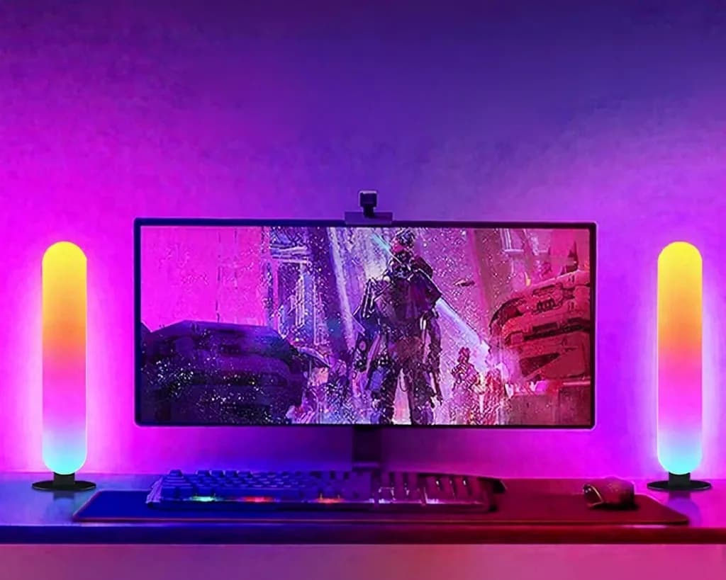 RGB LED-tunnelavalo Bluetooth-musiikkisynkronoinnilla ja sovellusohjauksella